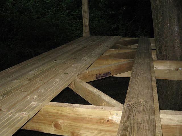 lay treehouse floor boards